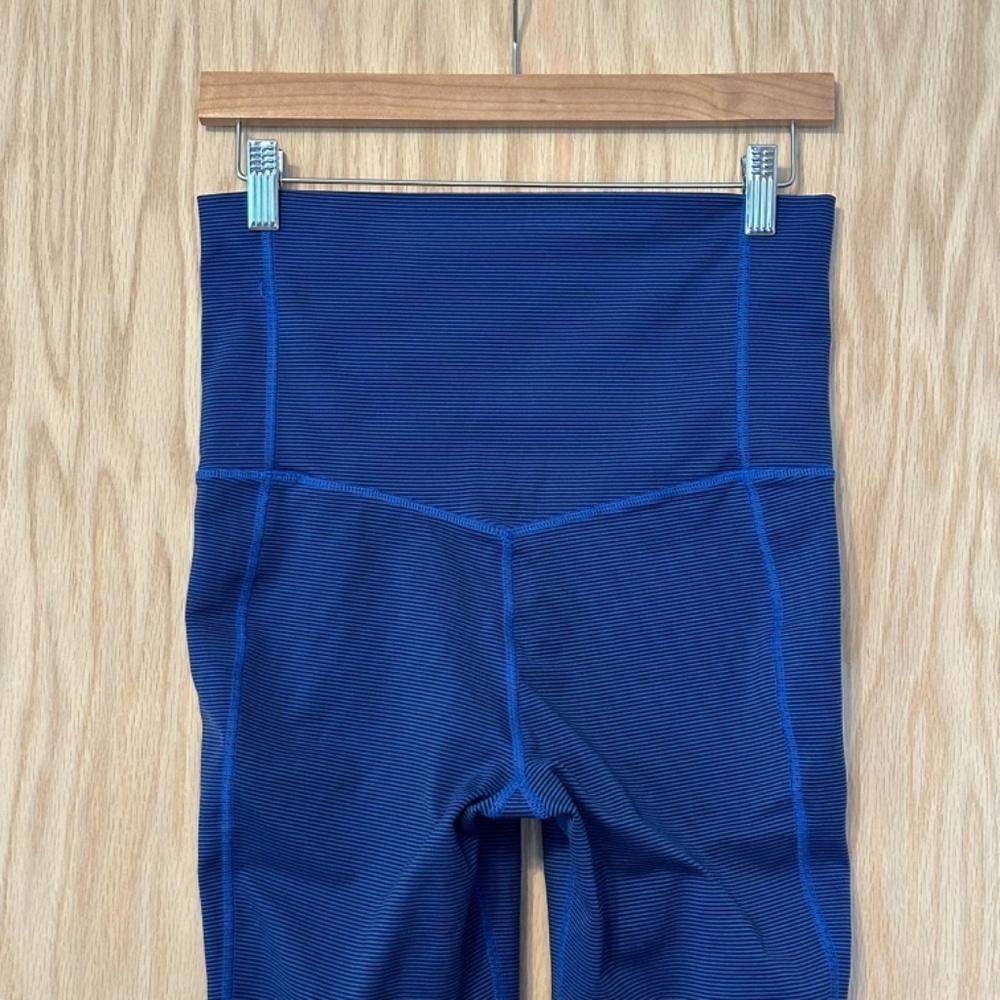 Nike Legend 2.0 Tight Fit Foldover Capri - Picture 6 of 9